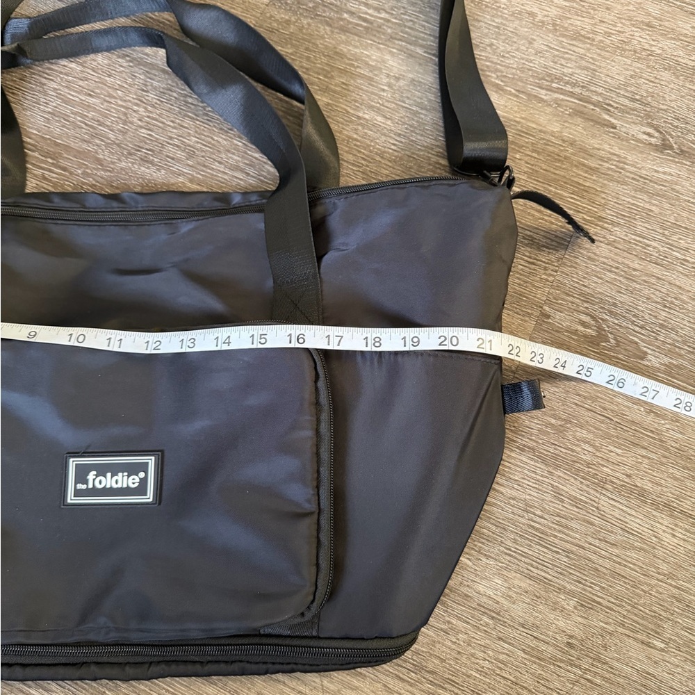 Foldie Black Travel Bag for Women - Picture 4 of 8